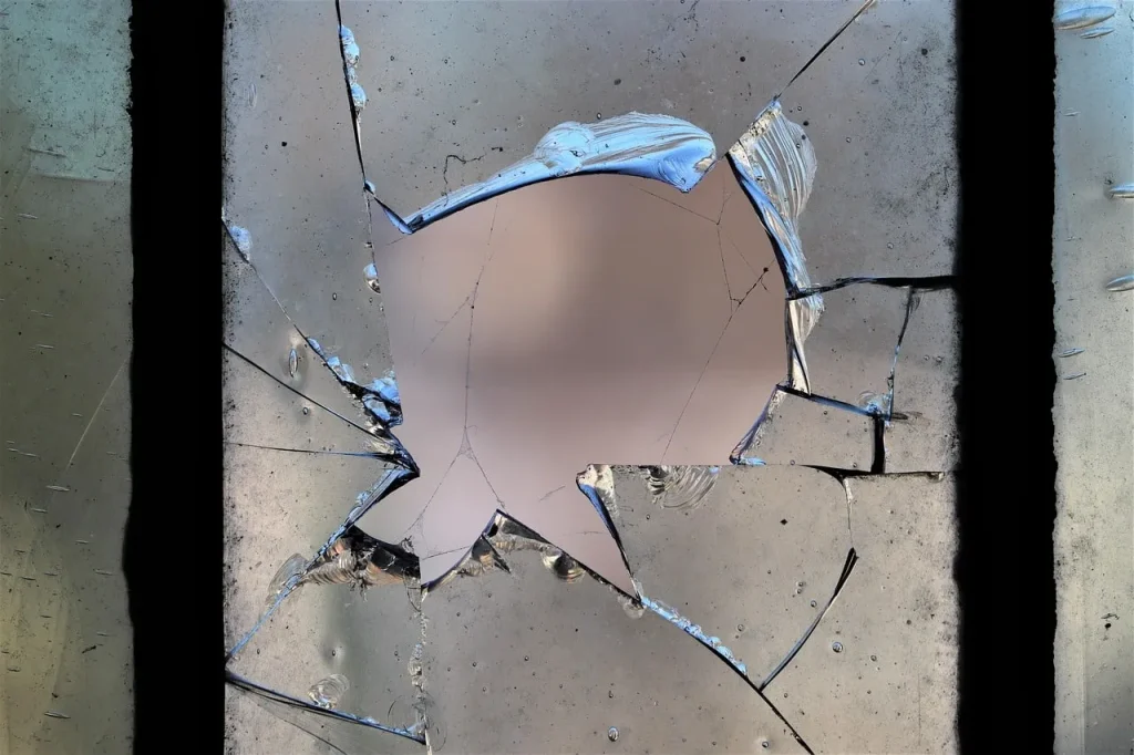 Emergency Glass Repair: What to Do When Glass Breaks